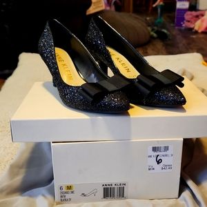Anne Klein black heels